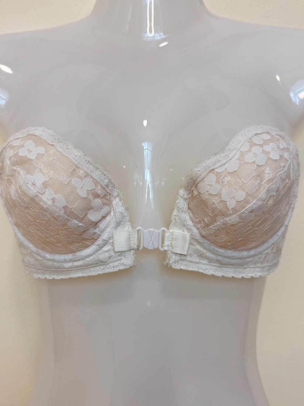 🤍 Vintage 80s Lace Strapless / Convertible Bra 🤍